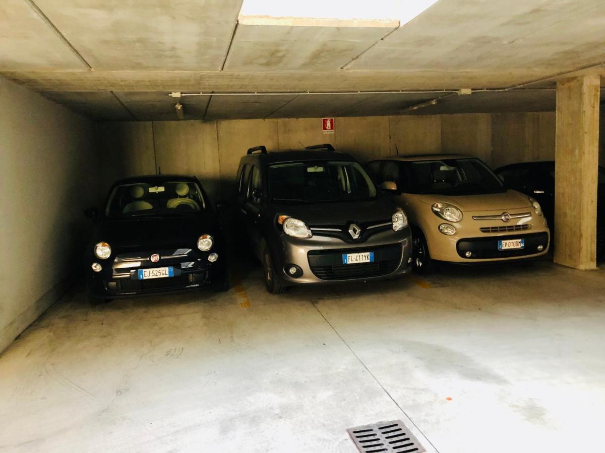 Ferienwohnung Bergamo Easy Airport Private Parking Exterior foto