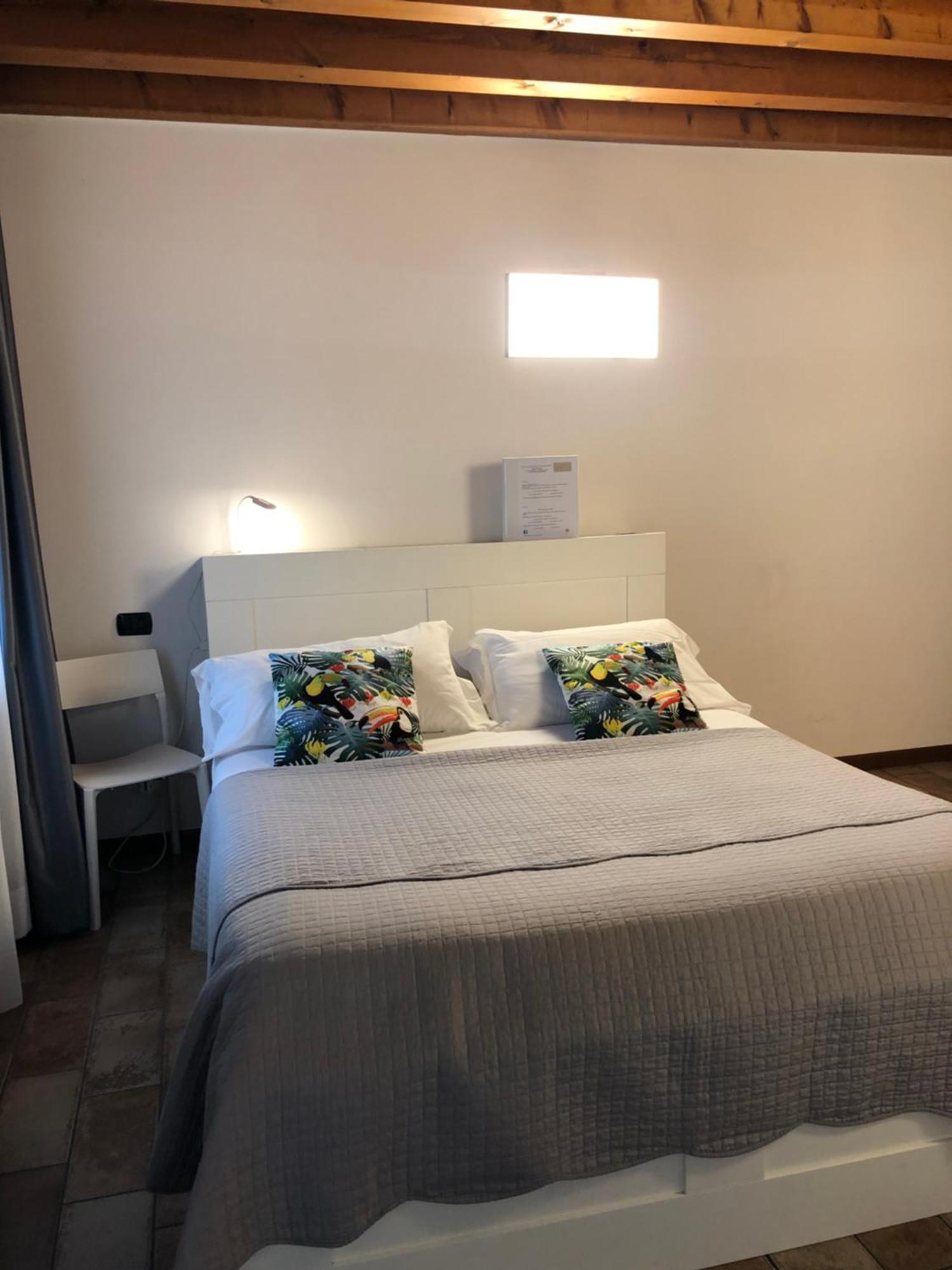 Ferienwohnung Bergamo Easy Airport Private Parking Exterior foto