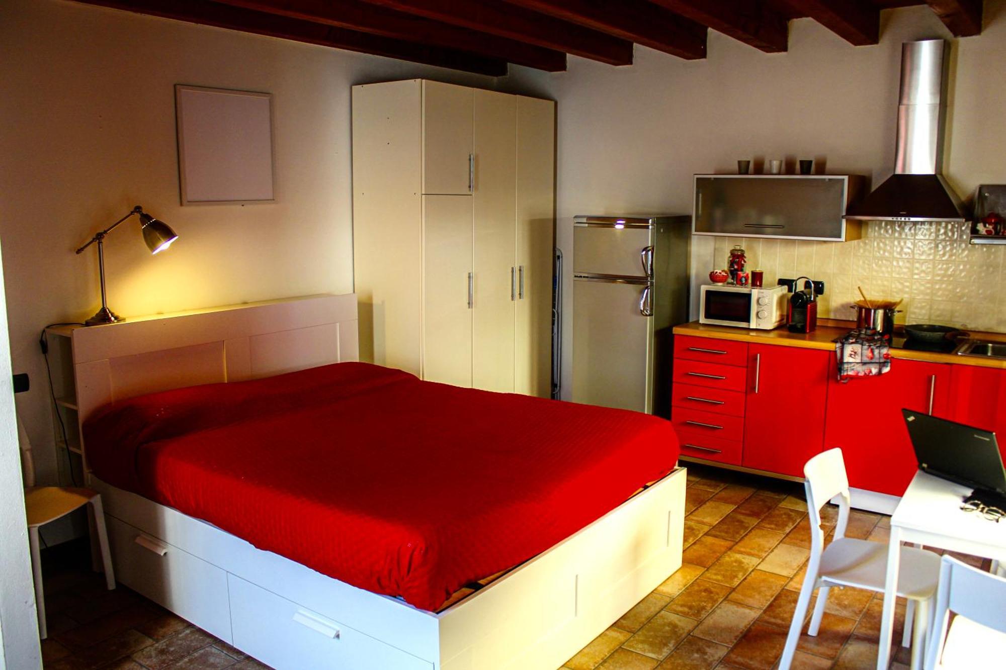 Ferienwohnung Bergamo Easy Airport Private Parking Exterior foto