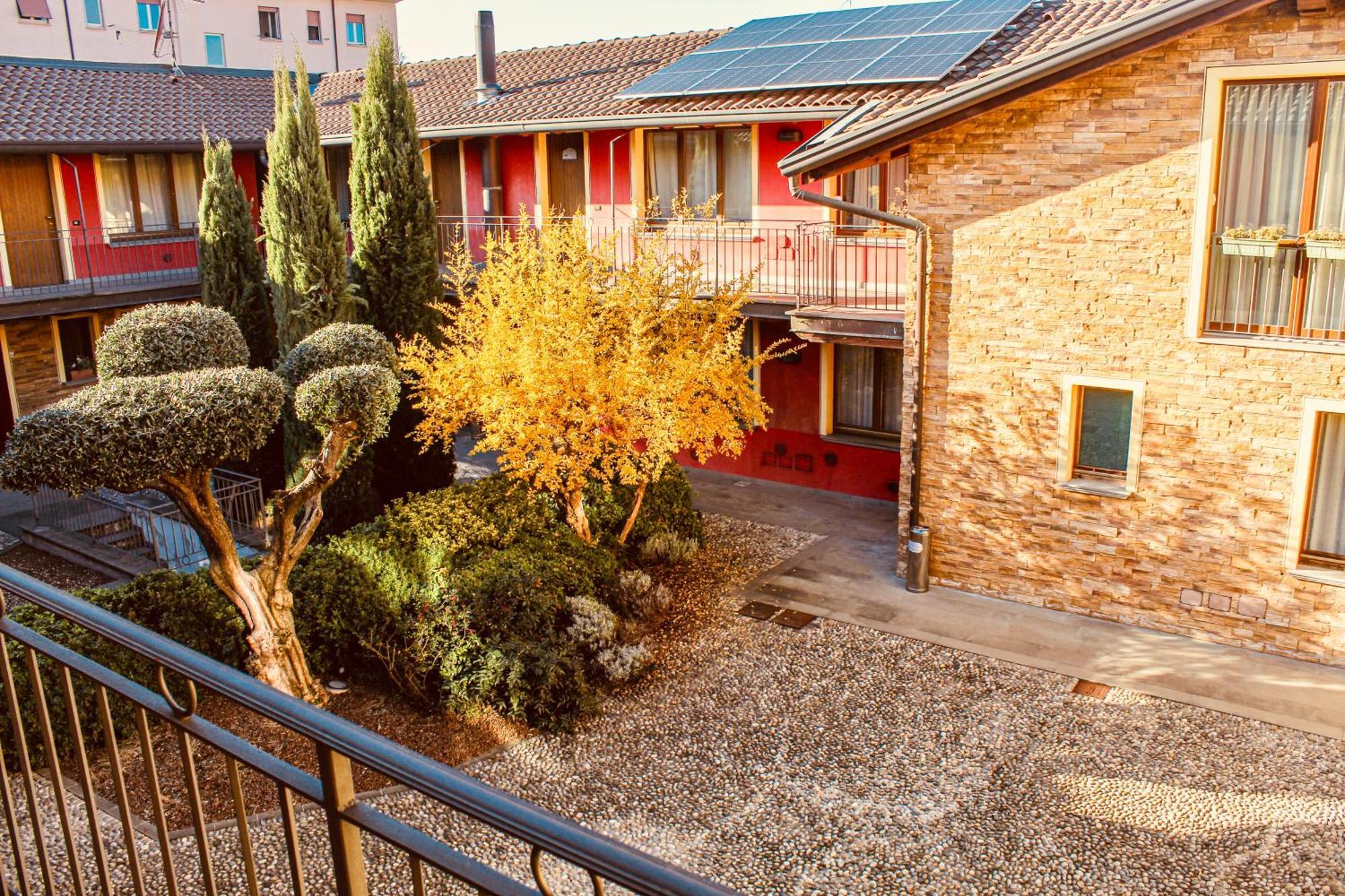 Ferienwohnung Bergamo Easy Airport Private Parking Exterior foto