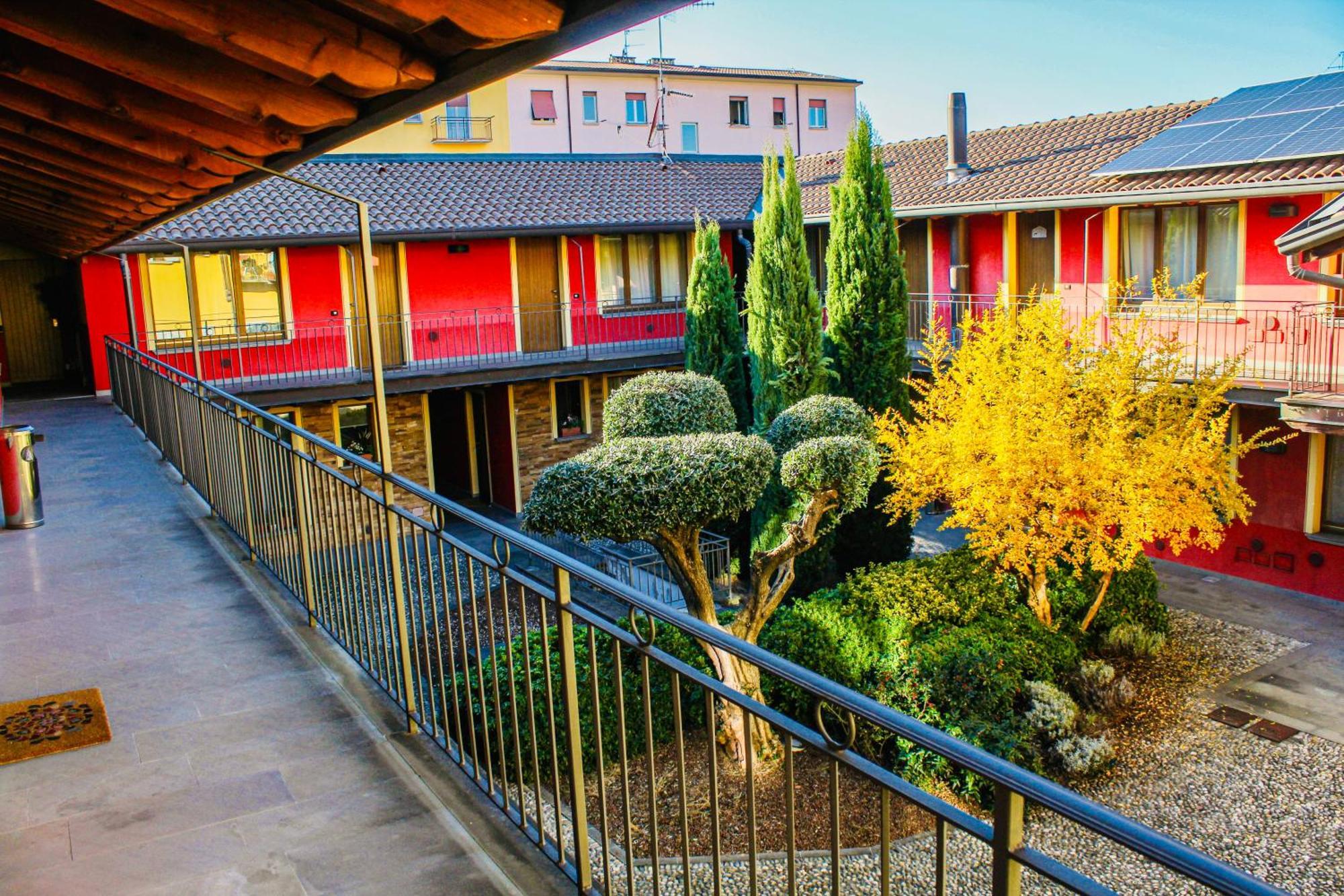 Ferienwohnung Bergamo Easy Airport Private Parking Exterior foto