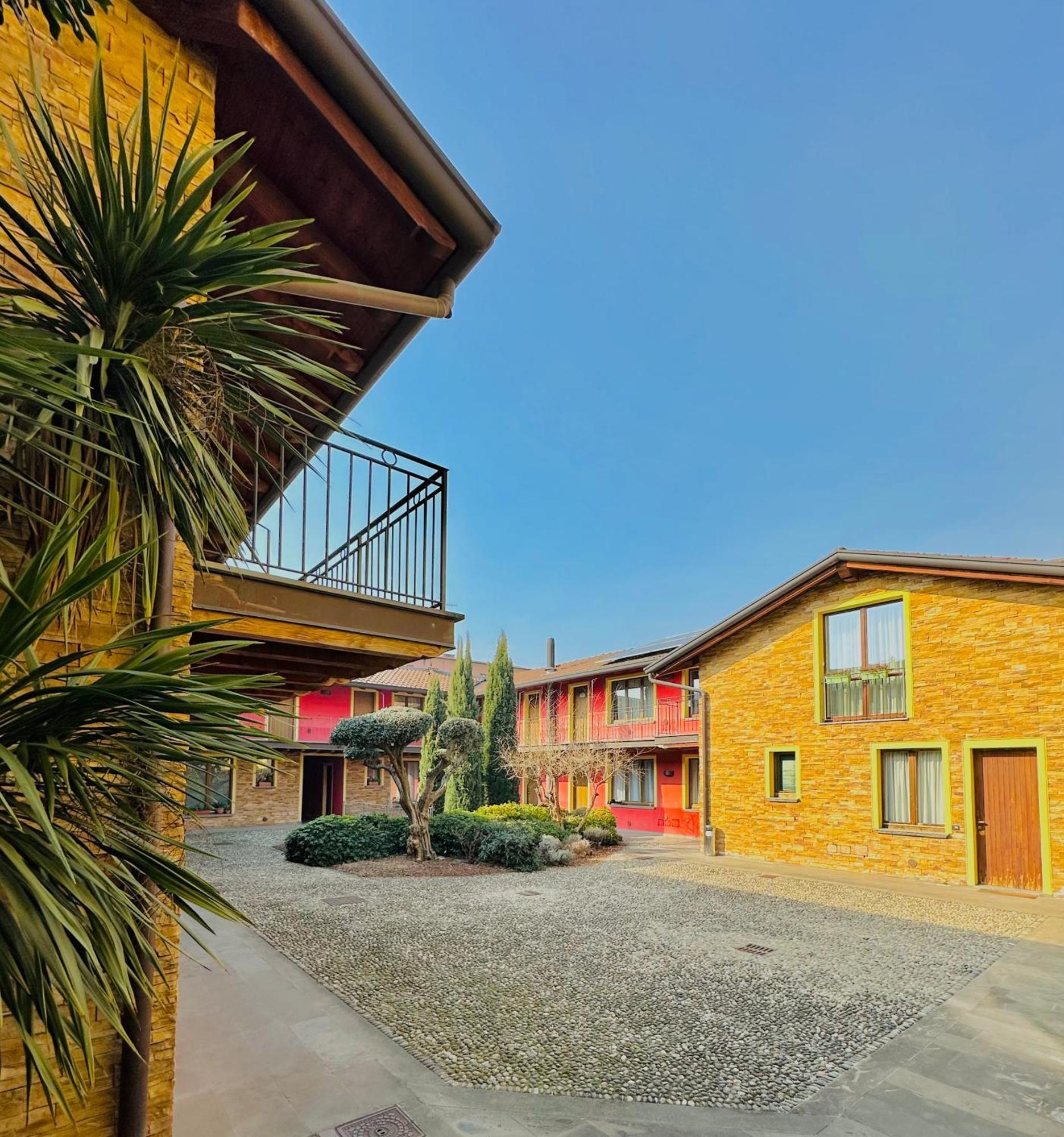 Ferienwohnung Bergamo Easy Airport Private Parking Exterior foto